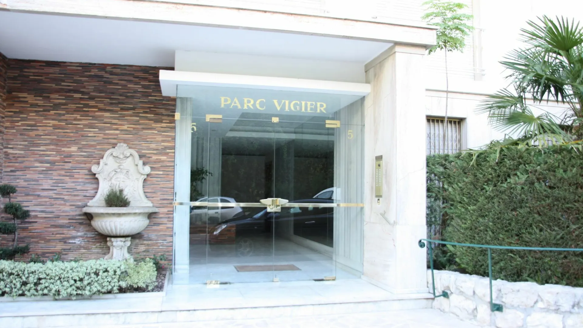 Happyfew - Appartement Le Parc Vigier Nice 0*,  France
